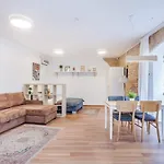 Cosy In Old Town By Urban Rent Apartman Vilnius
