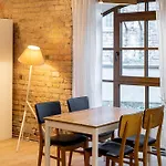 Cosy In Old Town By Urban Rent Apartman *