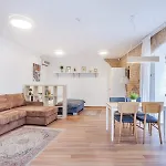 Apartamento Cosy In Old Town By Urban Rent