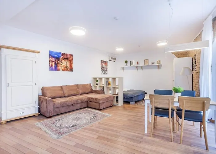 Cosy In Old Town By Urban Rent Appartement Vilnius